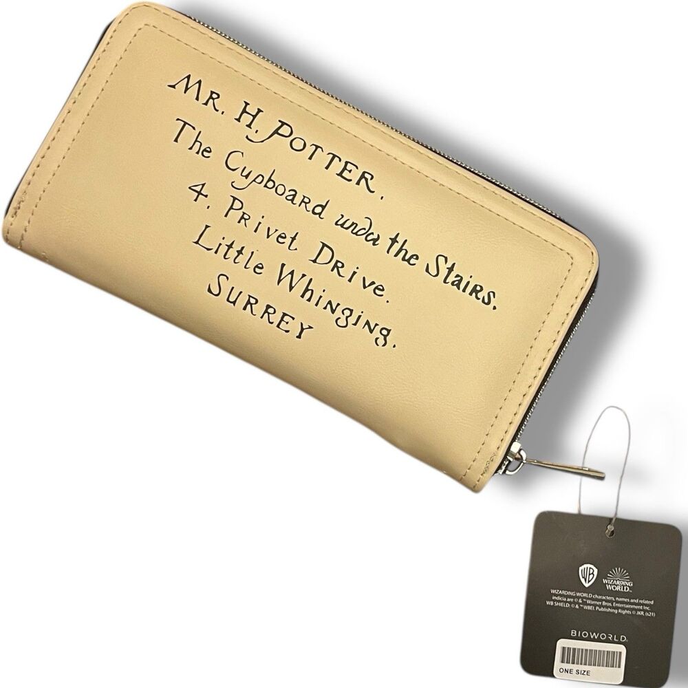 Harry Potter Hogwart Wallet - Picture 2 of 8